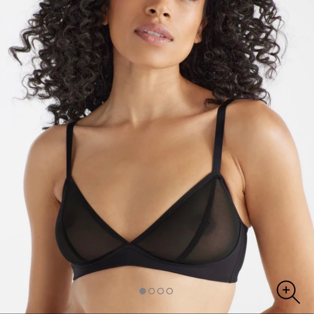 Knix L++ or 36F mesh deep V bra